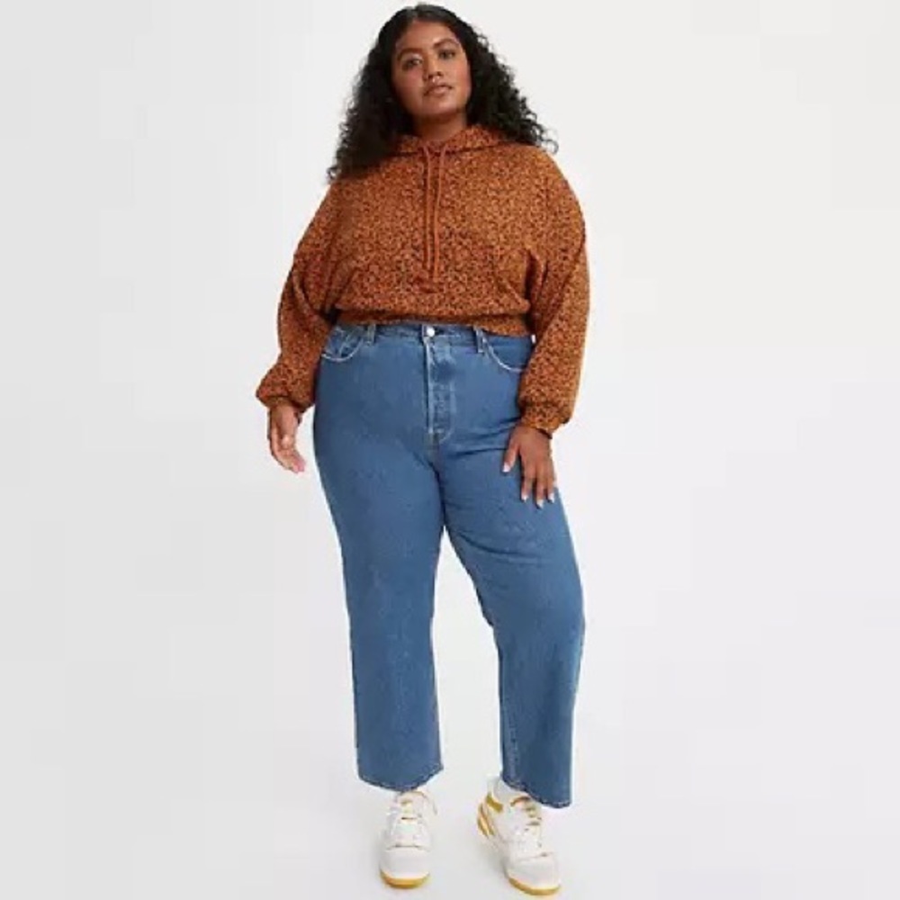 Levis Ribcage Straight Ankle Size 16W